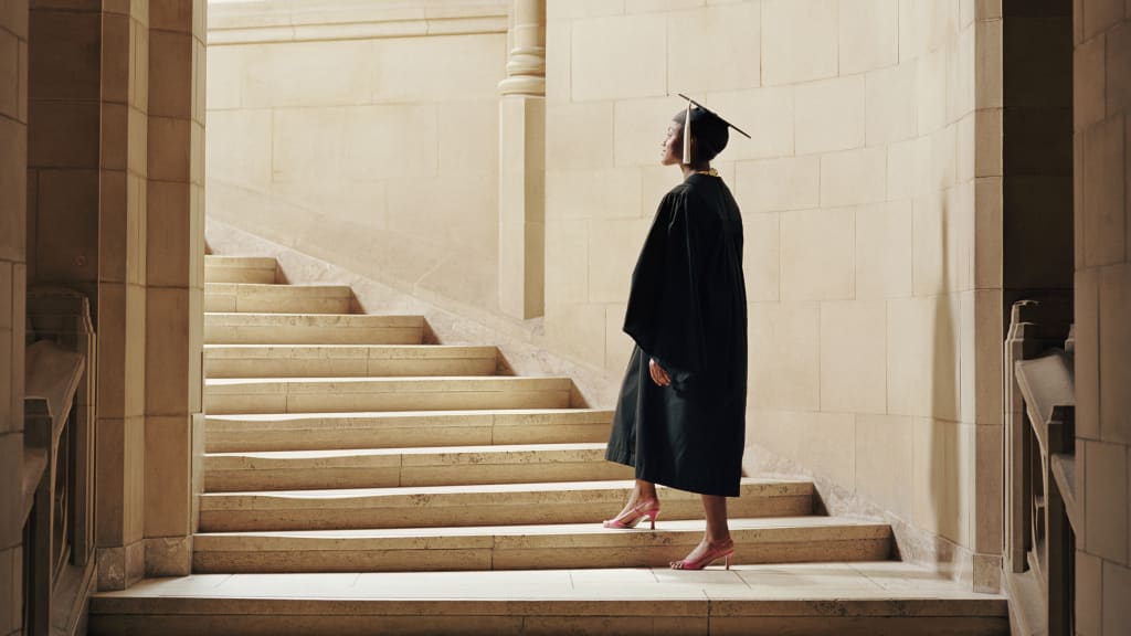 How to Confidently Make the Transition From College Life to Work Life