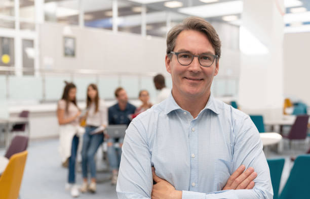 Senior Consultant/Academic Faculty