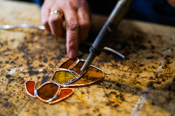 Senior Glass Designer (Mid-Level)