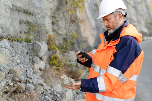 Senior Mineralogist/Research Lead