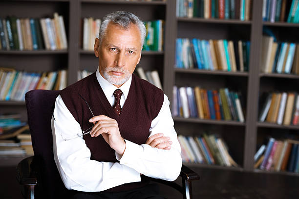 Linguistic Academician/Professor